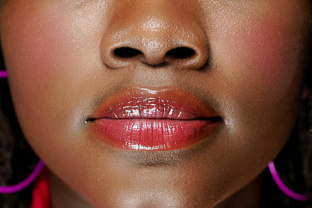 Tout sur la chirurgie esthétique du nez africain